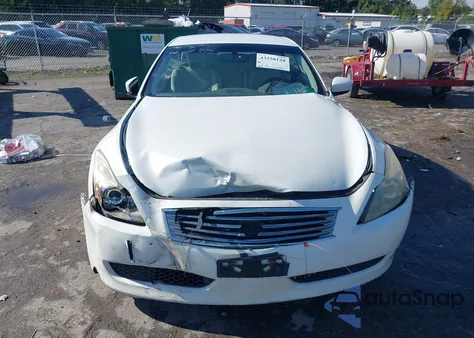 2010 Infiniti G37 z USA, uszkodzony, nr VIN JN1CV6FE2AM353874